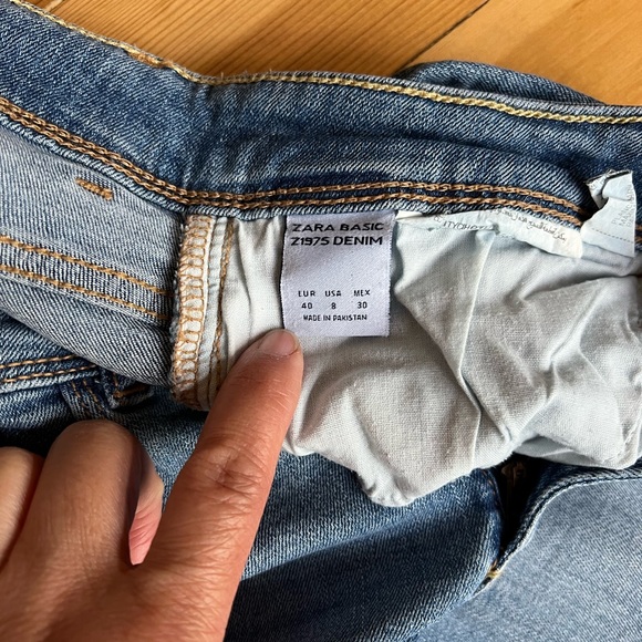 Zara Women Basic Jeans - Sz US 8 - Picture 4 of 4